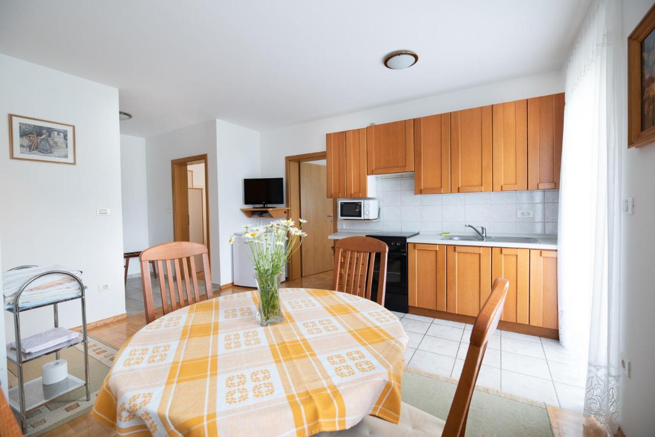 Apartmaji Trentelj بليد المظهر الخارجي الصورة